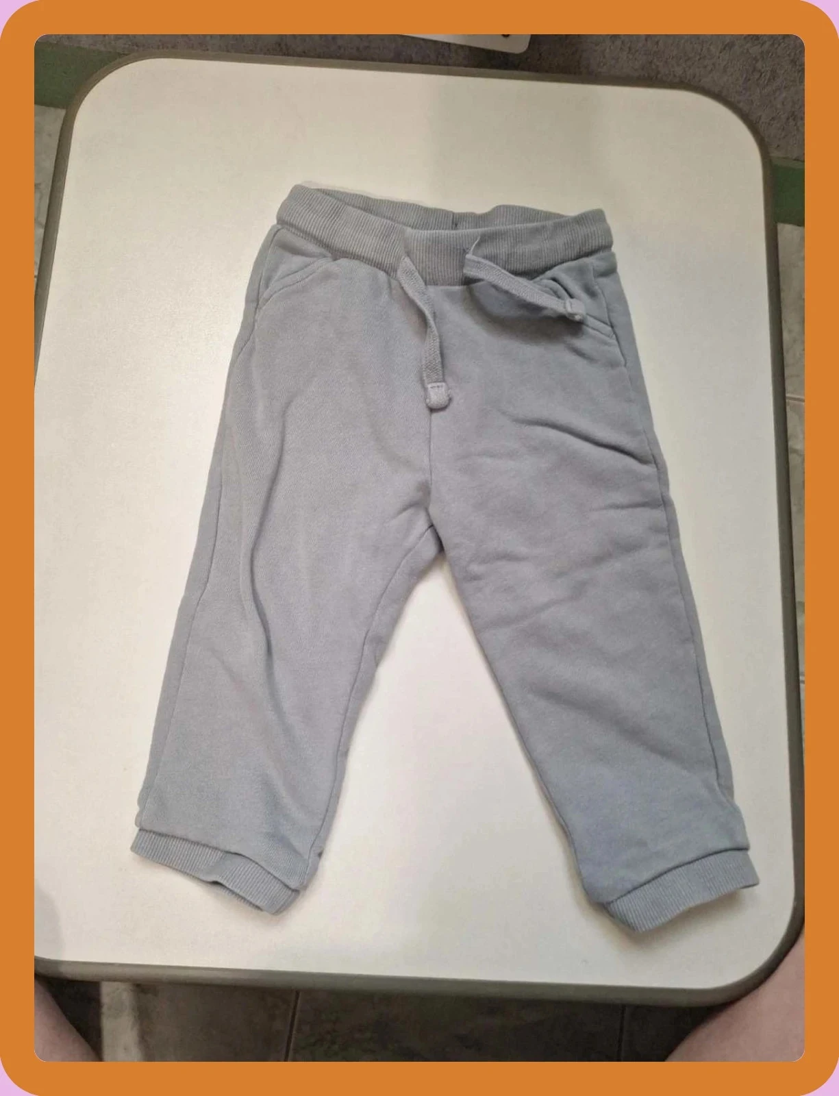 Joggings kiabi 18 mois